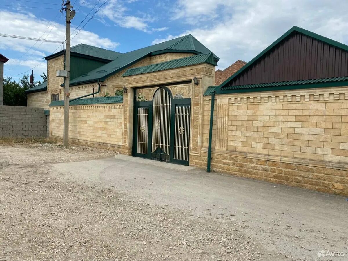 Дом в городе хасавюрт. Город хасавюрт посёлок восточный. продажные дома в хасавюрте на восточном. восточка хасавюрт. санитарная улица хасавюрт.
