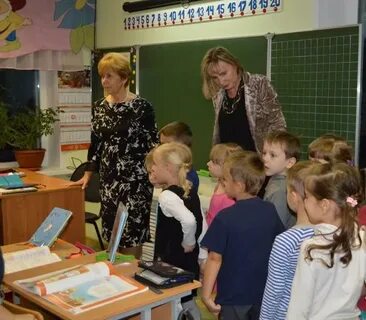 Экскурсия детского сада в школу
