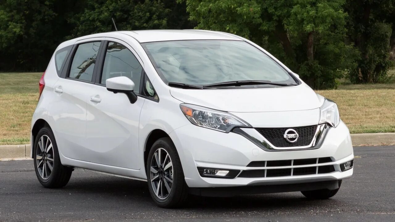 Nissan Versa Note 2017. Nissan Note 2019. Ниссан ноут 2016 белый. Ниссан Верса 2019.