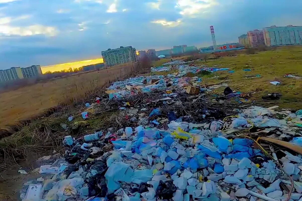 Свалка в беларуси. Ядовитые отходы. Видео отходы. Видео отходы. Видео отходы.