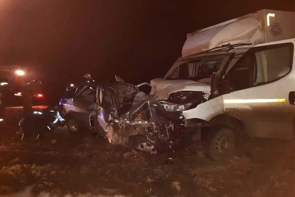 Дтп на трассе волгодонск цимлянск. Машины большегрузы. Грузовик на трассе. Трасса дон. Дтп на трассе волгодонск цимлянск.