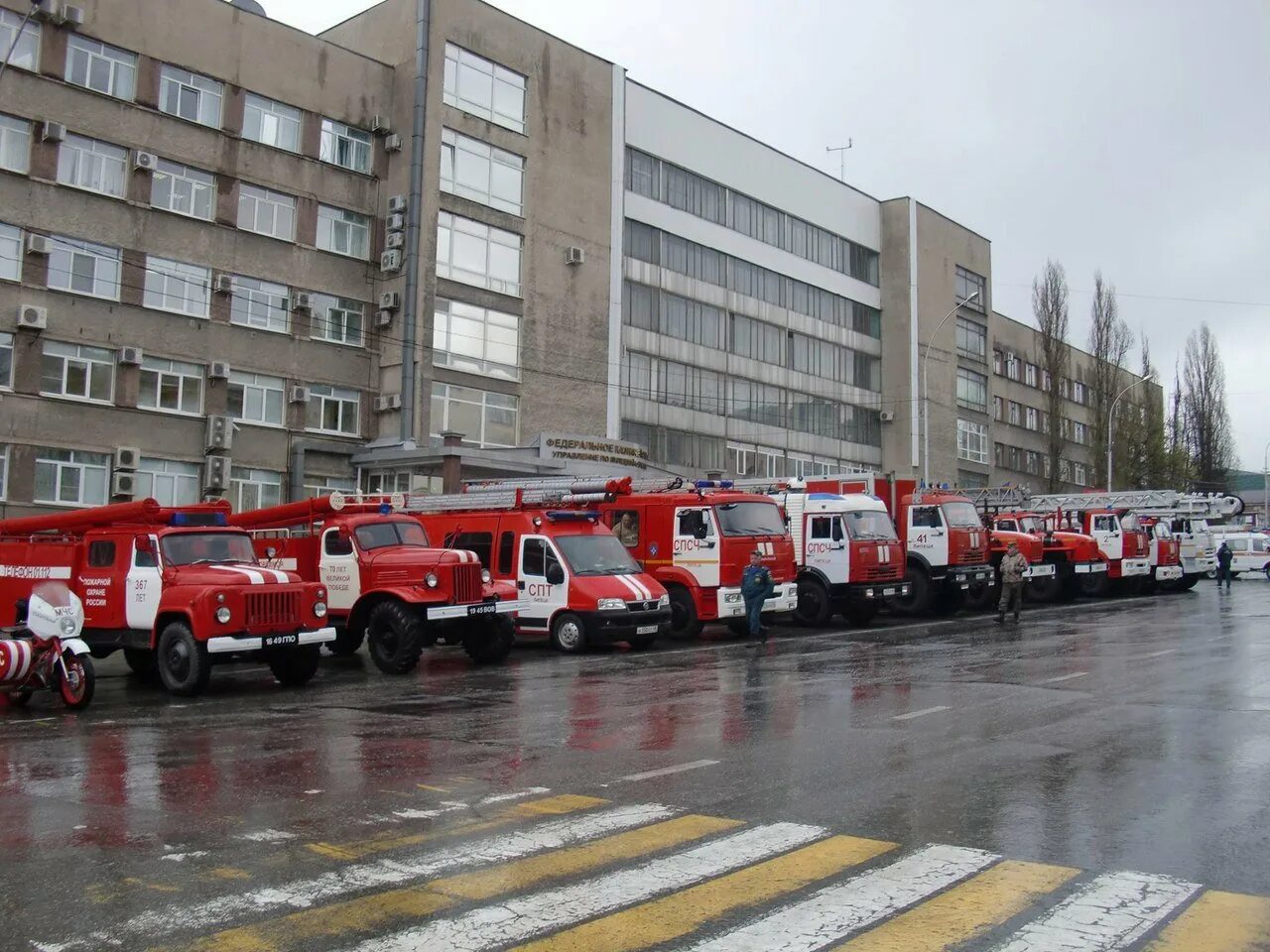 Машины н новгороде. Торжок завод пожарной техники. 36 пожарная часть нижний тагил. выставка пожарной техники в нижнем новгороде.