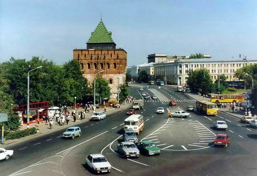 Нижний новгород 80-е. Нижний новгород в 1990 года. Город горький 80-е годы. Нижний новгород 2000 е. Нижний новгород в 1990 года.