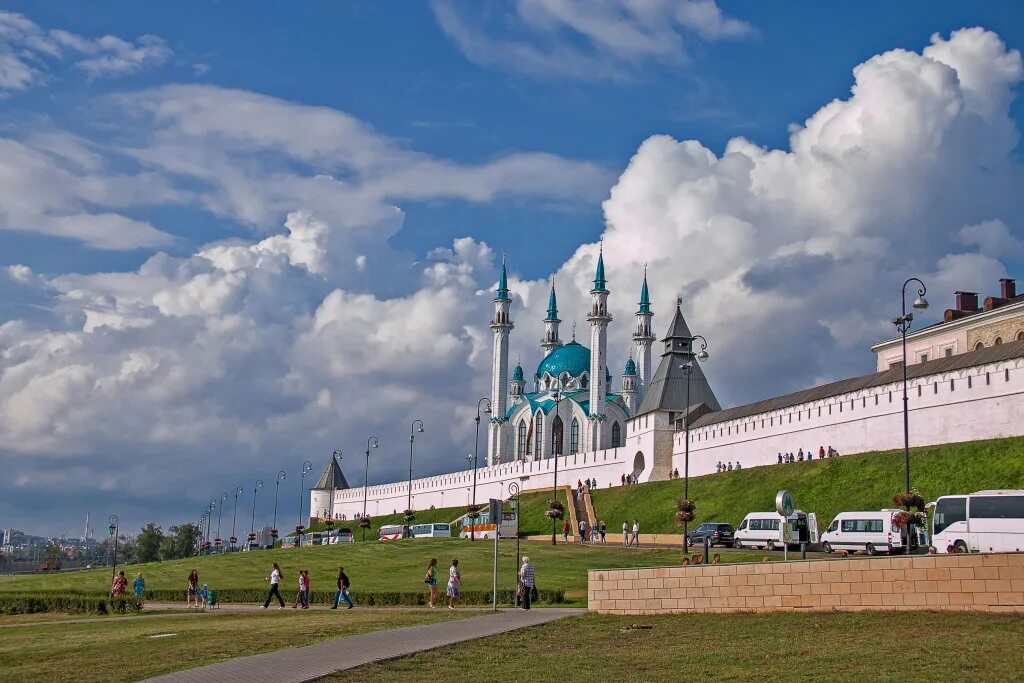 Казань кремль 2022. Казанский кремль казань. Казанский кремль фотографии. Татарстан кремль. Казань кремль.