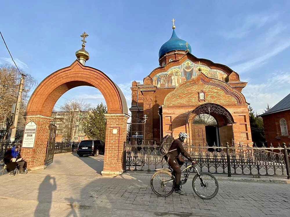 Люди жившие в туле. Храм Феодосия Черниговского в Туле. Покровский Феодосиевский храм Тула. Храм на Калинина в Туле. Храм Феодосия Черниговского Попово-лежачи.