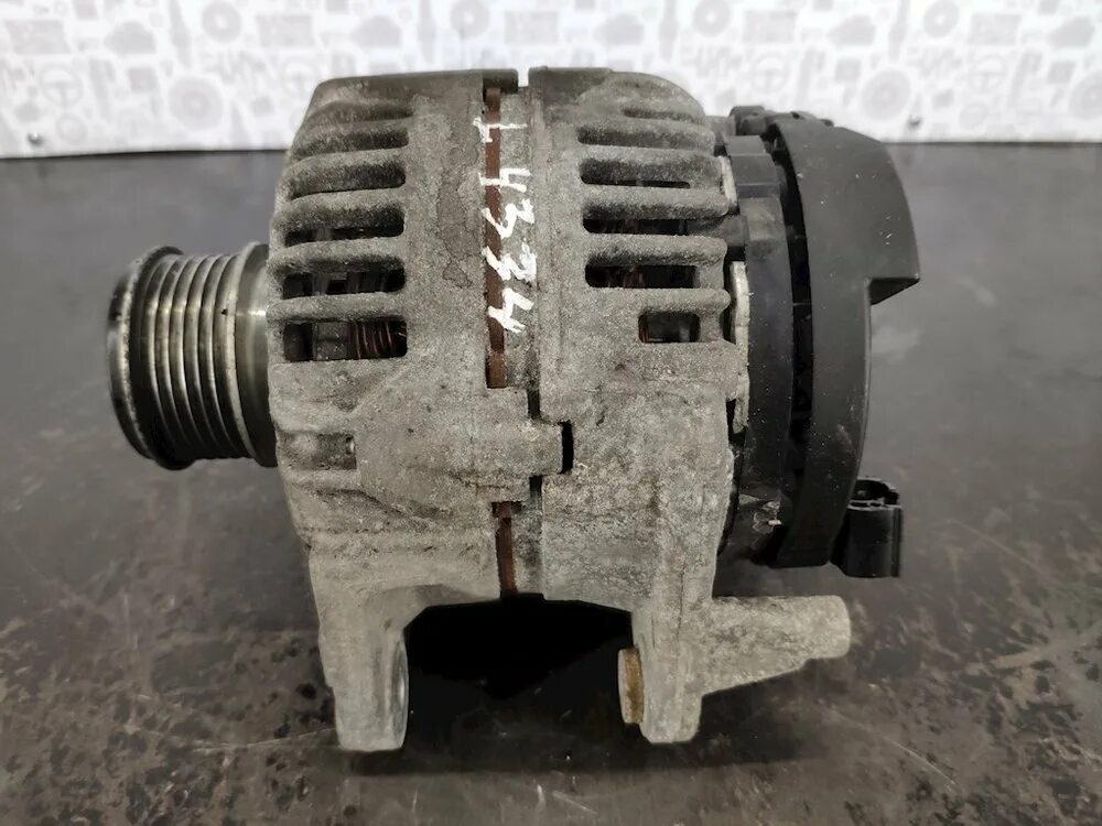 038093024a Генератор Volkswagen Sharan (1995-2010) 2004 купить бу Z3803022 - iZA