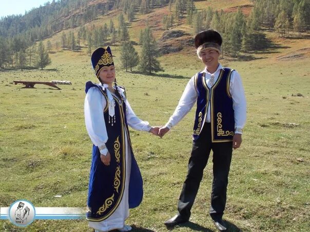 Сватовство у алтайцев. Национальный костюм алтайцев. чегедек алтайцев. одежда традиционная алтай алтайцев. чегедек алтайцев на свадьбу.