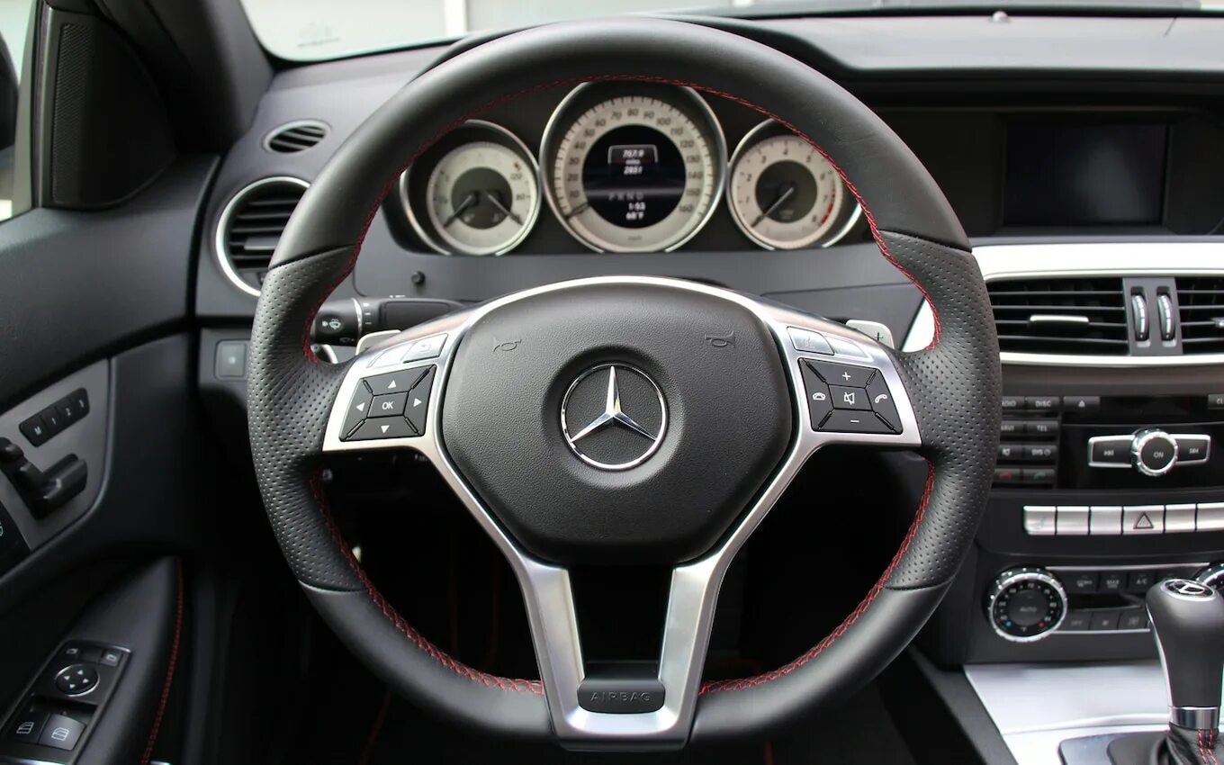 W204 c63 руль. W222 AMG Steering Wheel. Руль CLA 250 AMG. Руль Мерседес АМГ 2021. Руль ardor gaming драйвера