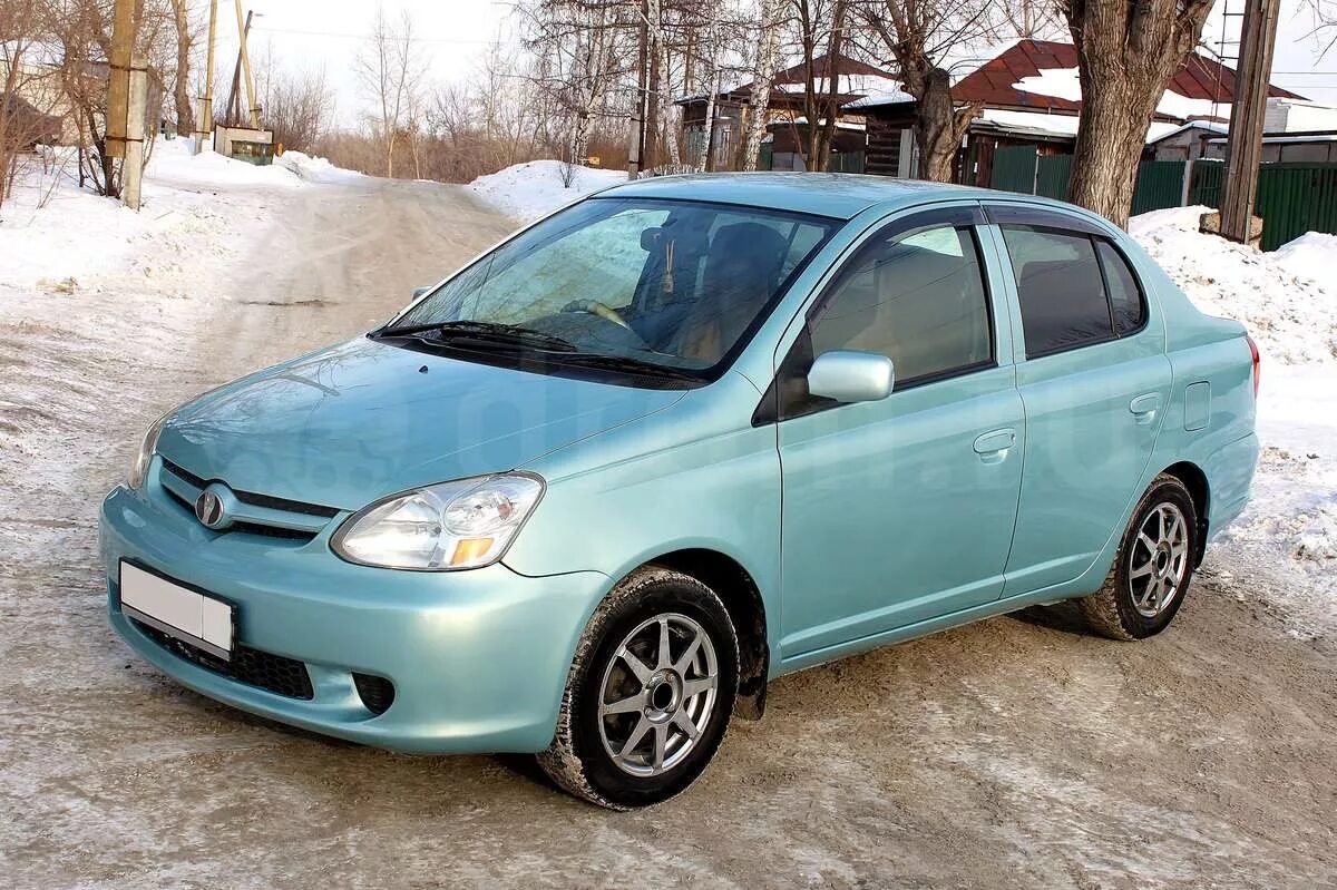 Купить тойоту плац. Toyota Platz. Тойота Платц 2 поколение. Toyota Platz 2001 Tuning. Toyota Platz 2010.