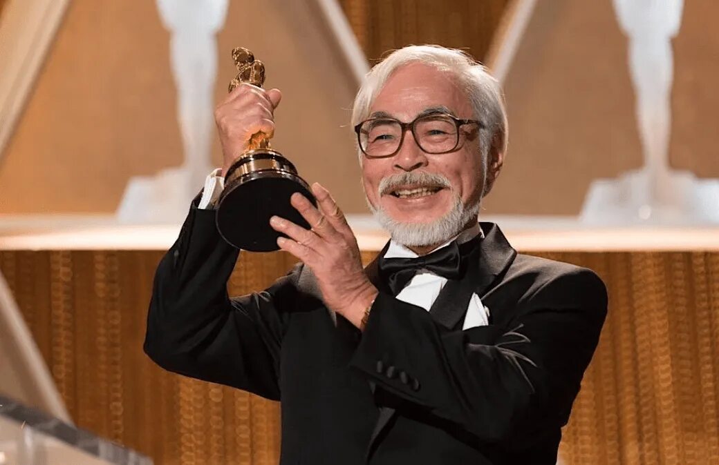 Аниматор миядзаки. Хаяо миядзаки. миядзаки оскар. hayao miyazaki оскар. хаяо миядзаки режиссер.