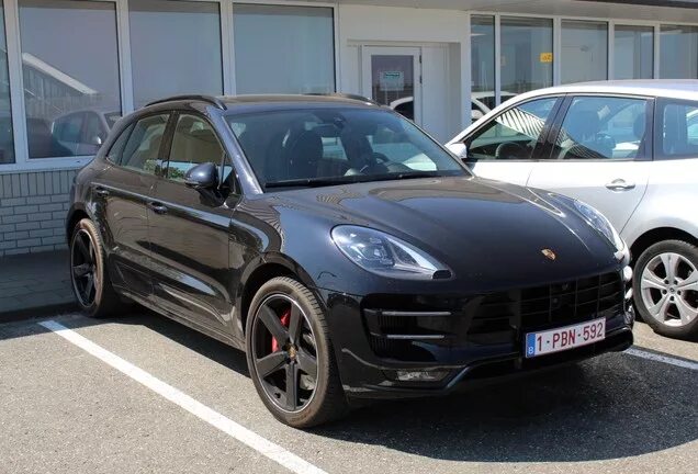 Car spot отзывы. Porsche Macan 95b. Порше 95. Винил Macan черный.