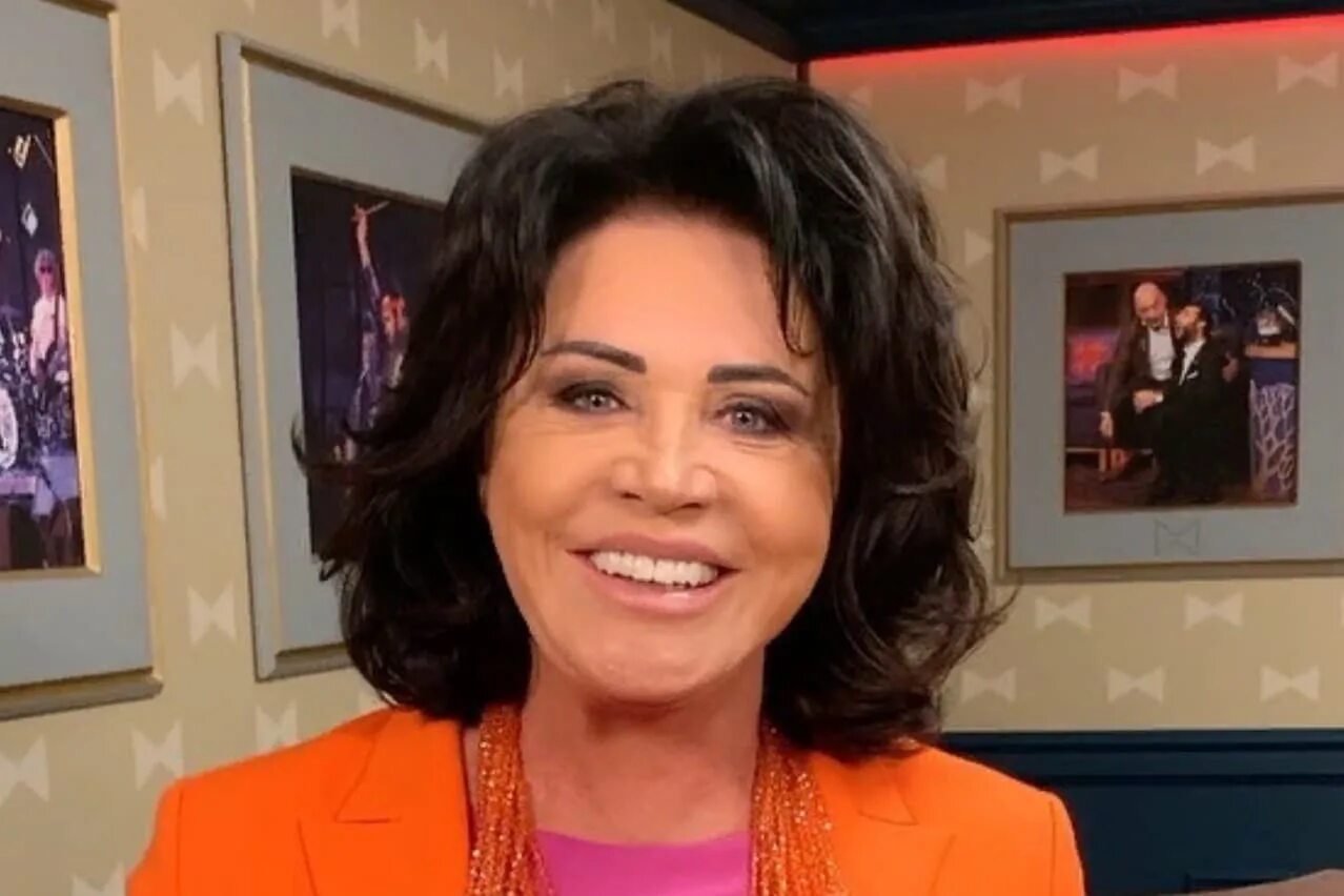 Коробейников бабкина. Народный ансамбль надежды бабкиной. Коробейников бабкина. Бабкина. Украшения надежды бабкиной.