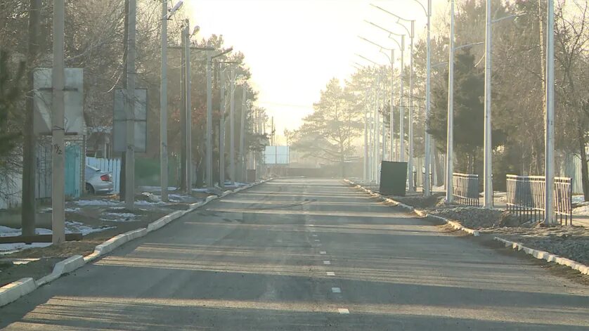 Погода ивановка амурская область. Амурская область поселок Усть Ивановка. Село Ивановка Амурская область. Школа Усть Ивановка Амурская область. Набережная Ивановка Амурская область.