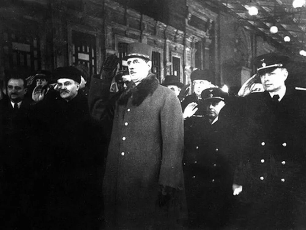 Сталин в 1944 году. Визит де Голля в Москву (1944). Де Голль в Москве 1944.