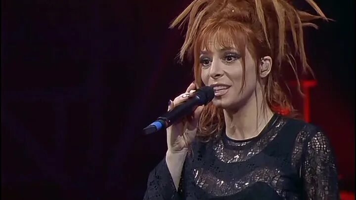 Mylene farmer a bercy 1997. Farmer live a bercy. Farmer live a bercy. Mylene farmer live bercy 2006 cd limited edition. Mylene farmer live.