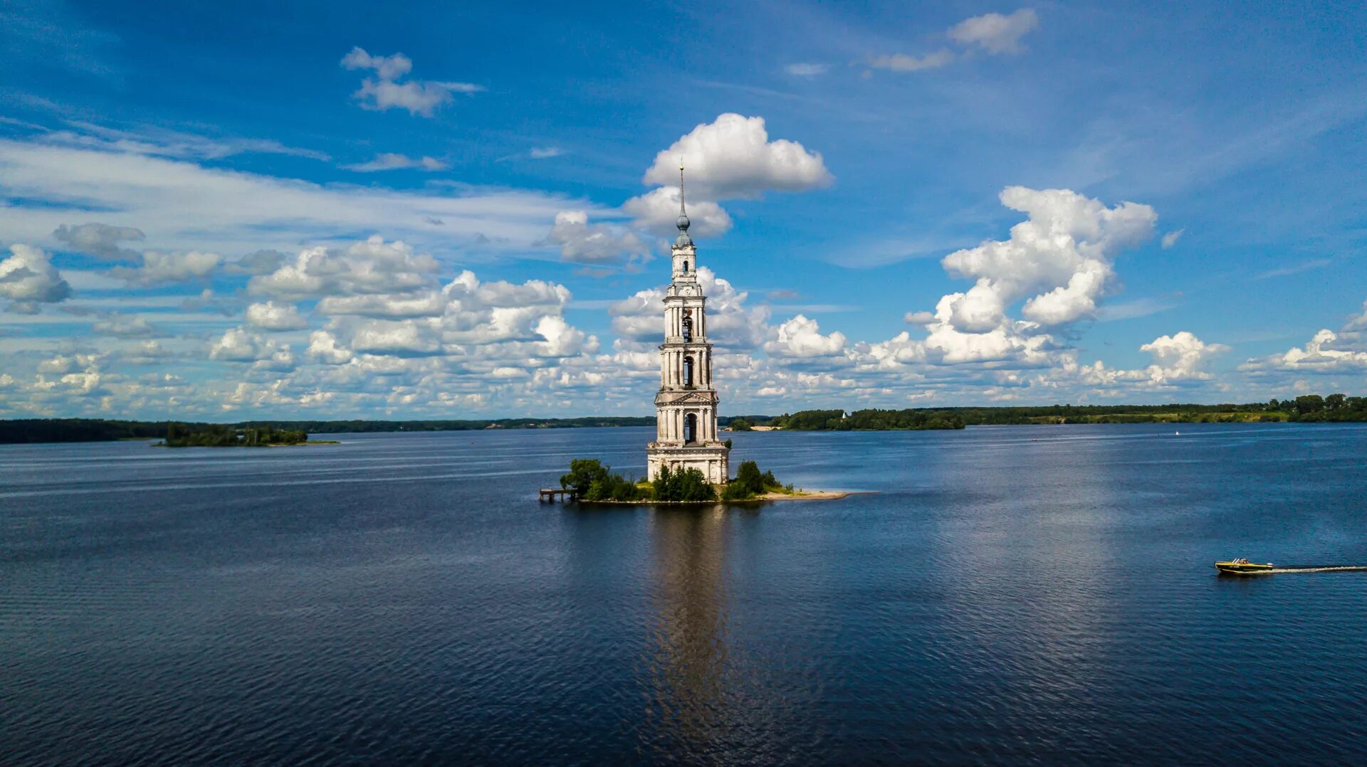 Город под тверью