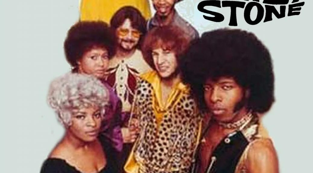 Stones википедия. Sly and the Family Stone. Группа Sly & the Family Stone. Sly the Family Stone Вудсток. Фанк: Sly & the Family Stone « everyday people».