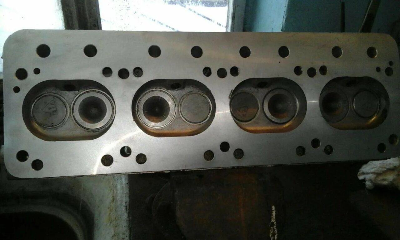 Головка газ 3110. Гбц газ 3110. Головка блока змз 402. Гбц газ 2410. Головка волга 402.