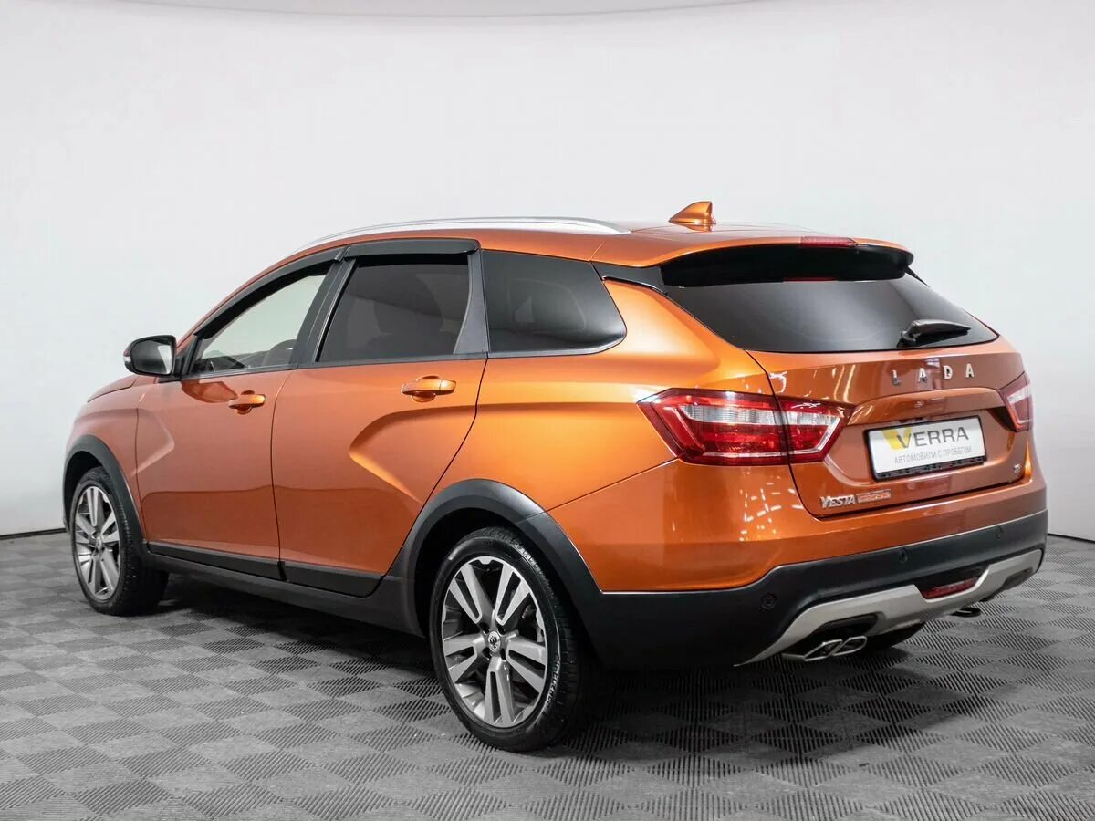 Купить б/у Lada (ВАЗ) Vesta I SW Cross 1.8 MT (122 л.с.) бензин механика в Челяб