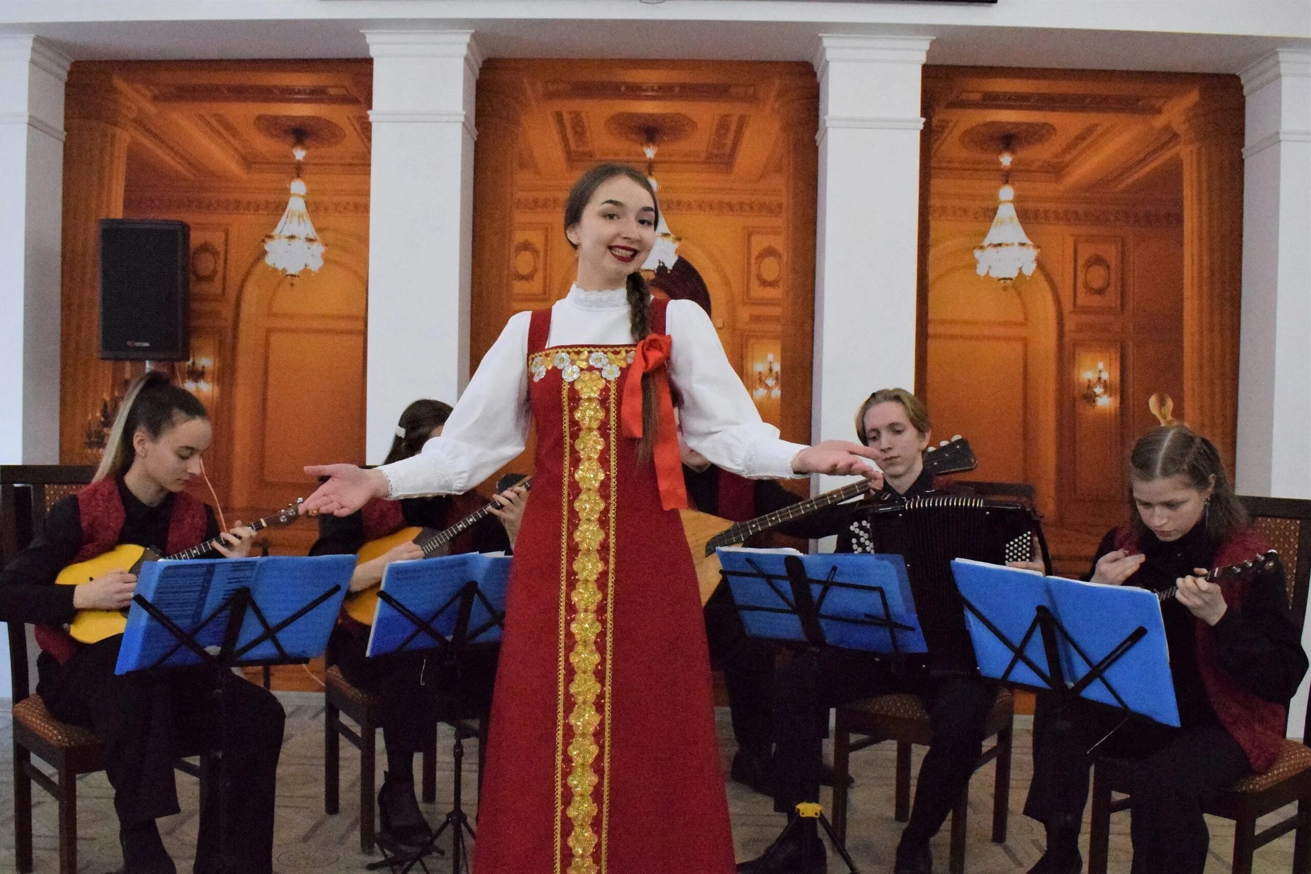 колледж музыкальных искусств им казенина. музыкальный колледж киров. и. здание купца клабукова вятка. и.