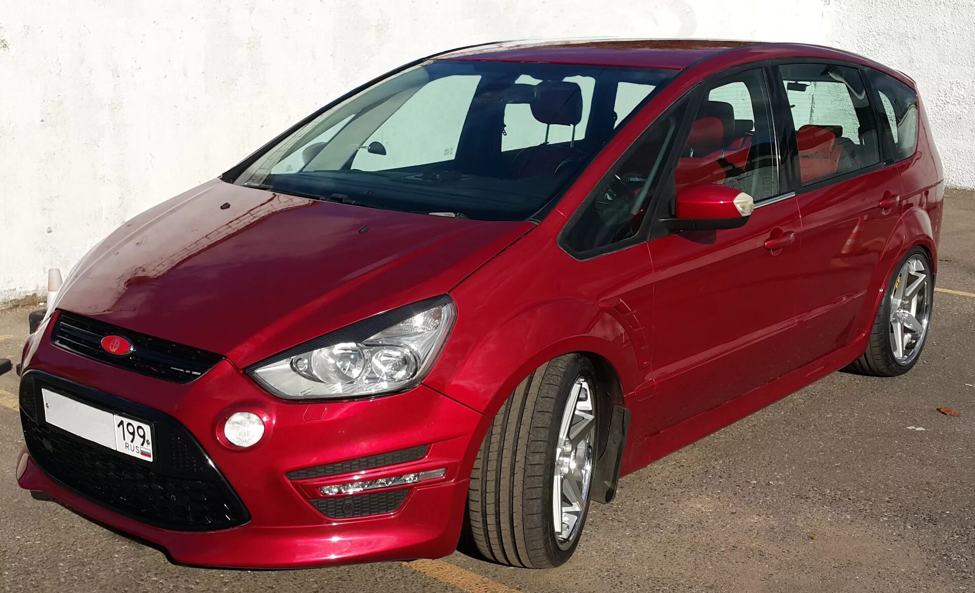 Купить форд макс 2007. Ford s-Max 2007. Ford s Max 2006 красный. Ford s Max 2010 красный. Форд с Макс 2007.