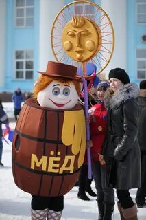Памятник блину