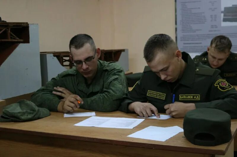 профессиональная переподготовка военнослужащего при увольнении. переподготовка 2023 году военнослужащих. повышение квалификации и профессиональная переподготовка. переподготовка 2023 году военнослужащих. военная кафедра итмо.