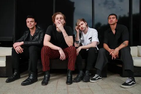Слушать 5 seconds of summer