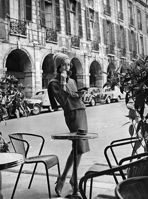 GEORGES DAMBIER LUCINDA LONDRES, 1959 Made in Britain 2019 Sotheby's