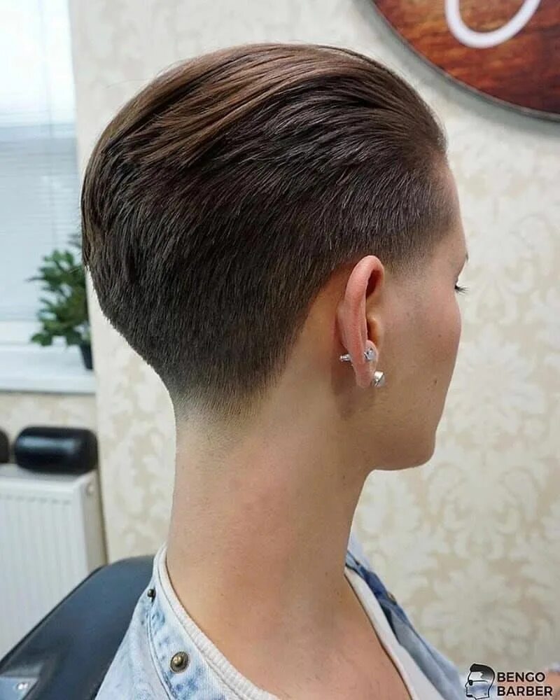 Vidal sassoon стрижки. Окантовка короткой стрижки. Сессон стрижка затылок. Окантовка короткой стрижки. Окантовка короткой стрижки.