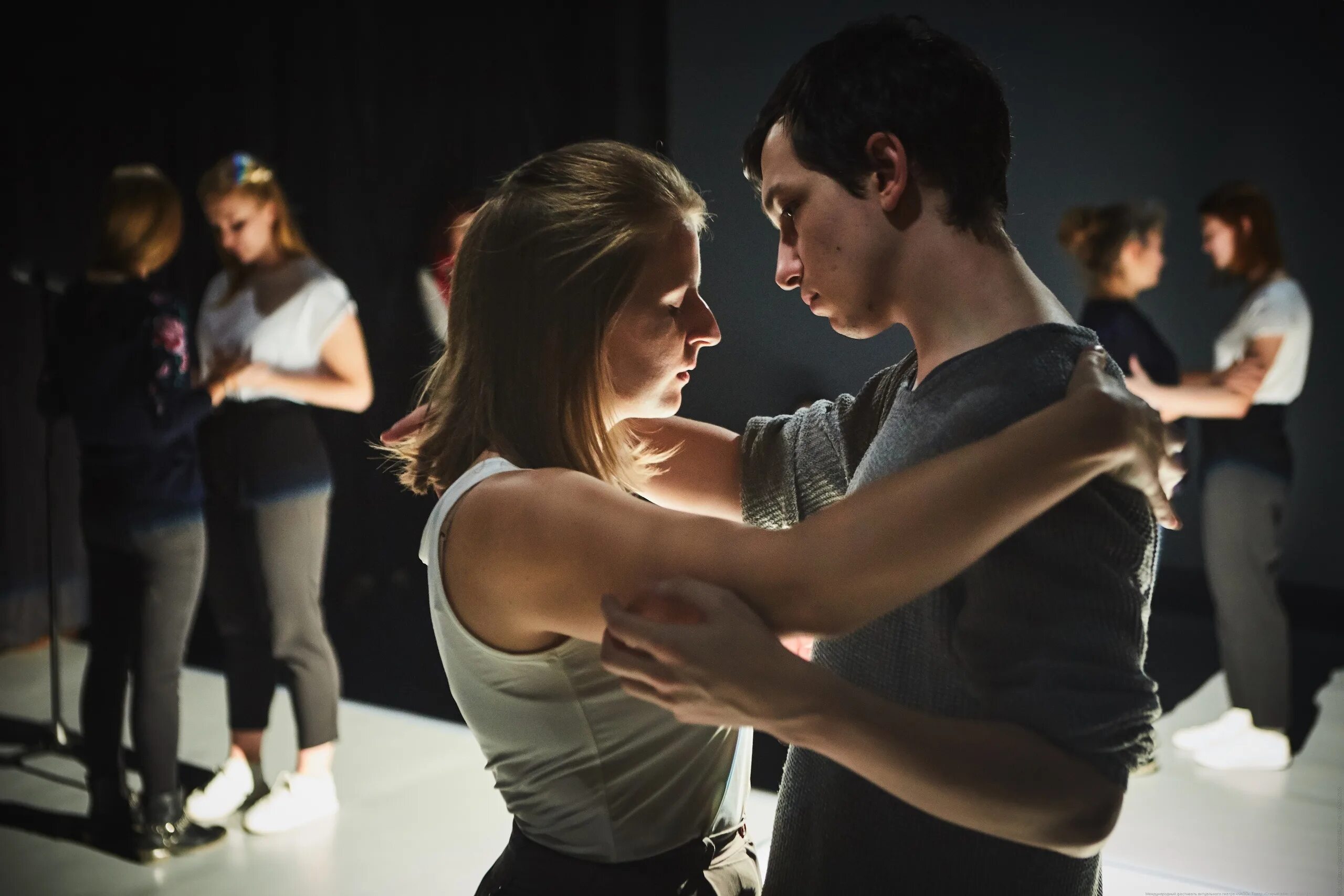 Близость 2023. Близость 2023. Близость 2004 джулия робертс. Натали портман в фильме близость. Closer 2004 фильм.