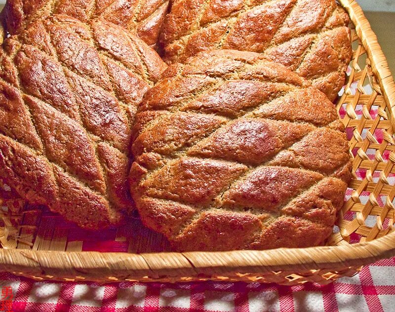 Ржаные лепешки в духовке без дрожжей. Пышки из муки. Ржаная лепешка советская. Ржаные лепешки в духовке. Чаммель какко ржаные лепешки.