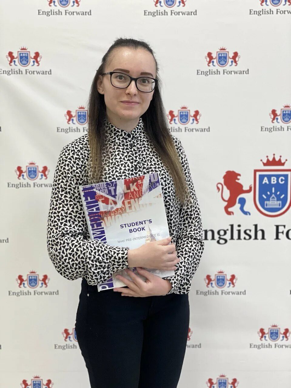 English tutor. English kristina. Преподаватель английского языка ютьюб. English tutor. English kristina.