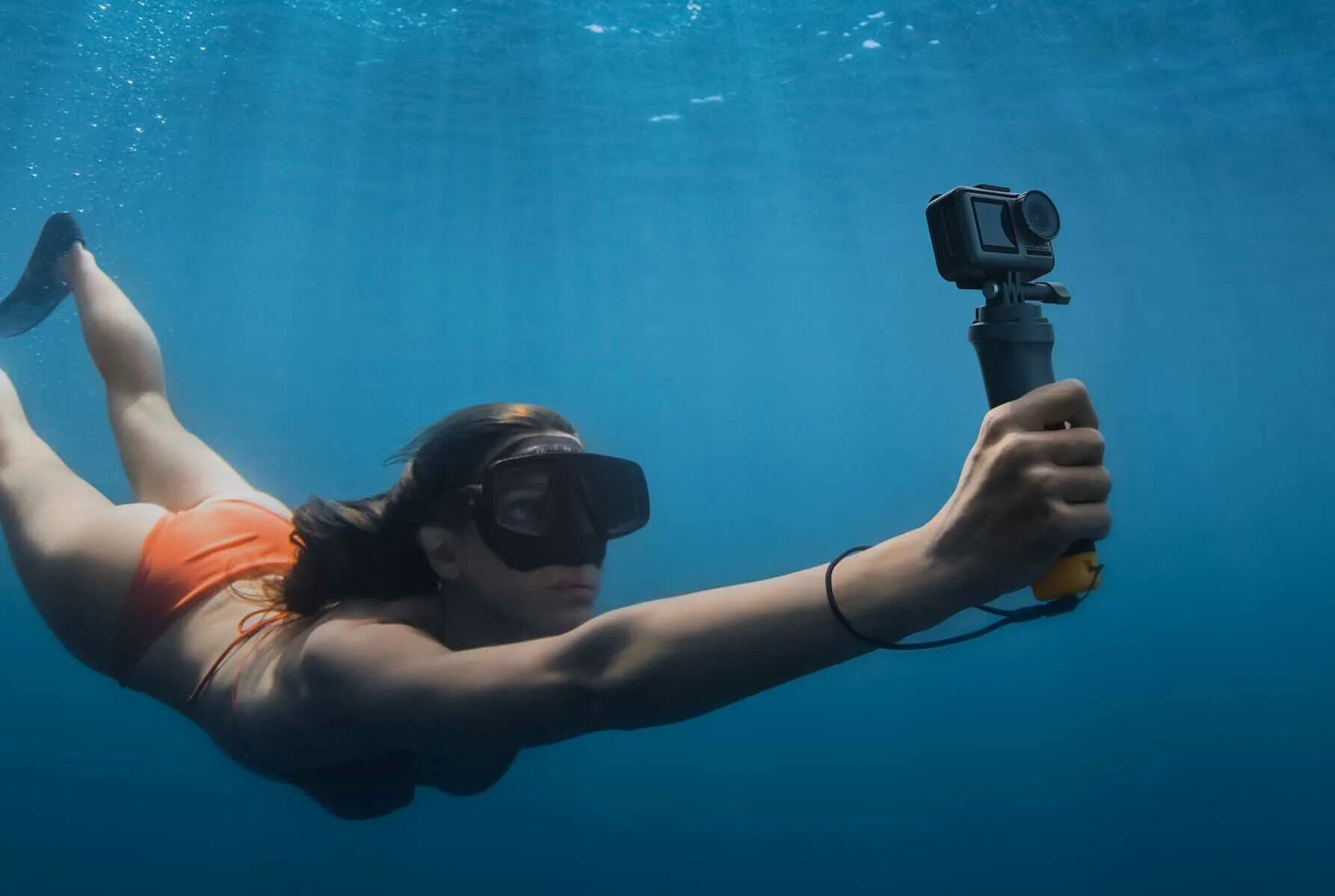 Экшн камера gopro 9. Бокс для съемки под водой. Gopro подводная съемка. Съемка под водой. Съёмки на го про под водой.