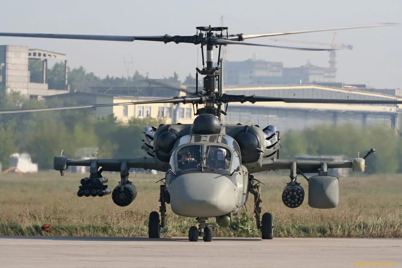 Ка фото. Ка-52 вертолёт вооружение. Вертолет Камов ka-50/ka-52. Вертолёт Аллигатор ка-52 атака. Игра ка 52 Аллигатор.