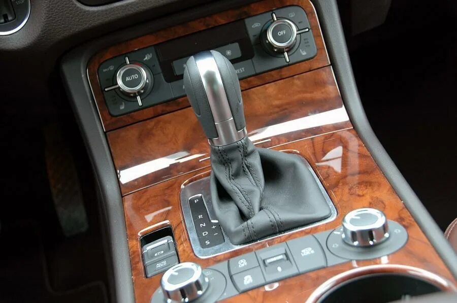 Ручка акпп фольксваген туарег. Ручка акпп фольксваген туарег nf. Акпп touareg nf. Акпп touareg nf. Акпп touareg nf.