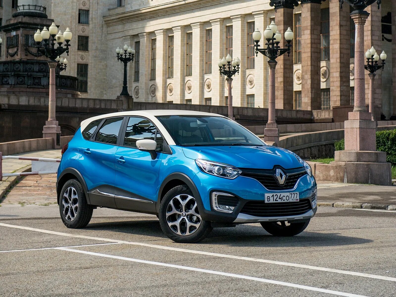 Автомобиль renault kaptur. Renault Kaptur. Кроссовер Рено Каптур. Рено Ренаулт Каптур. Рено Логан Каптур.