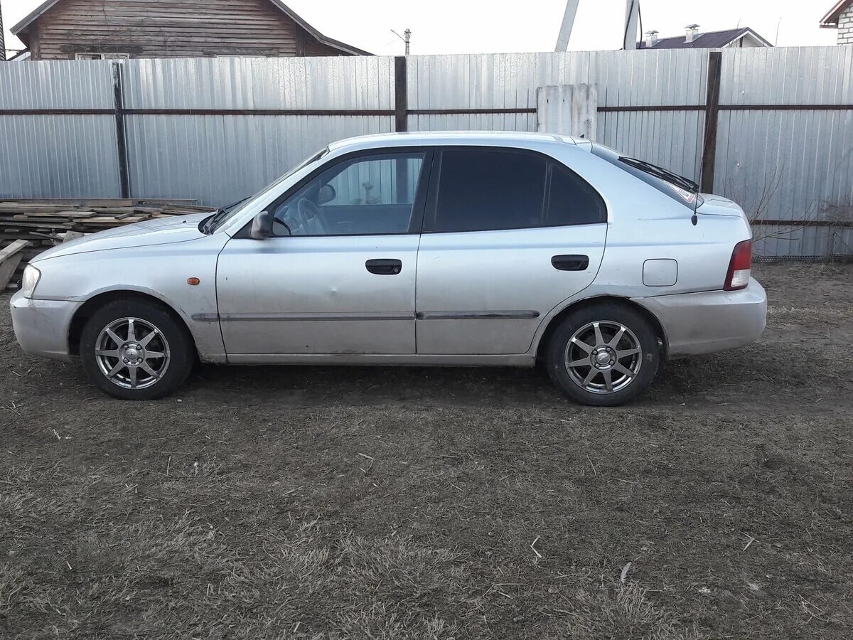 Hyundai accent 1 1999 год. Hyundai accent 2001. хундай акцент 2001г. Hyundai accent coupe 2001. Hyundai акцент 2001.