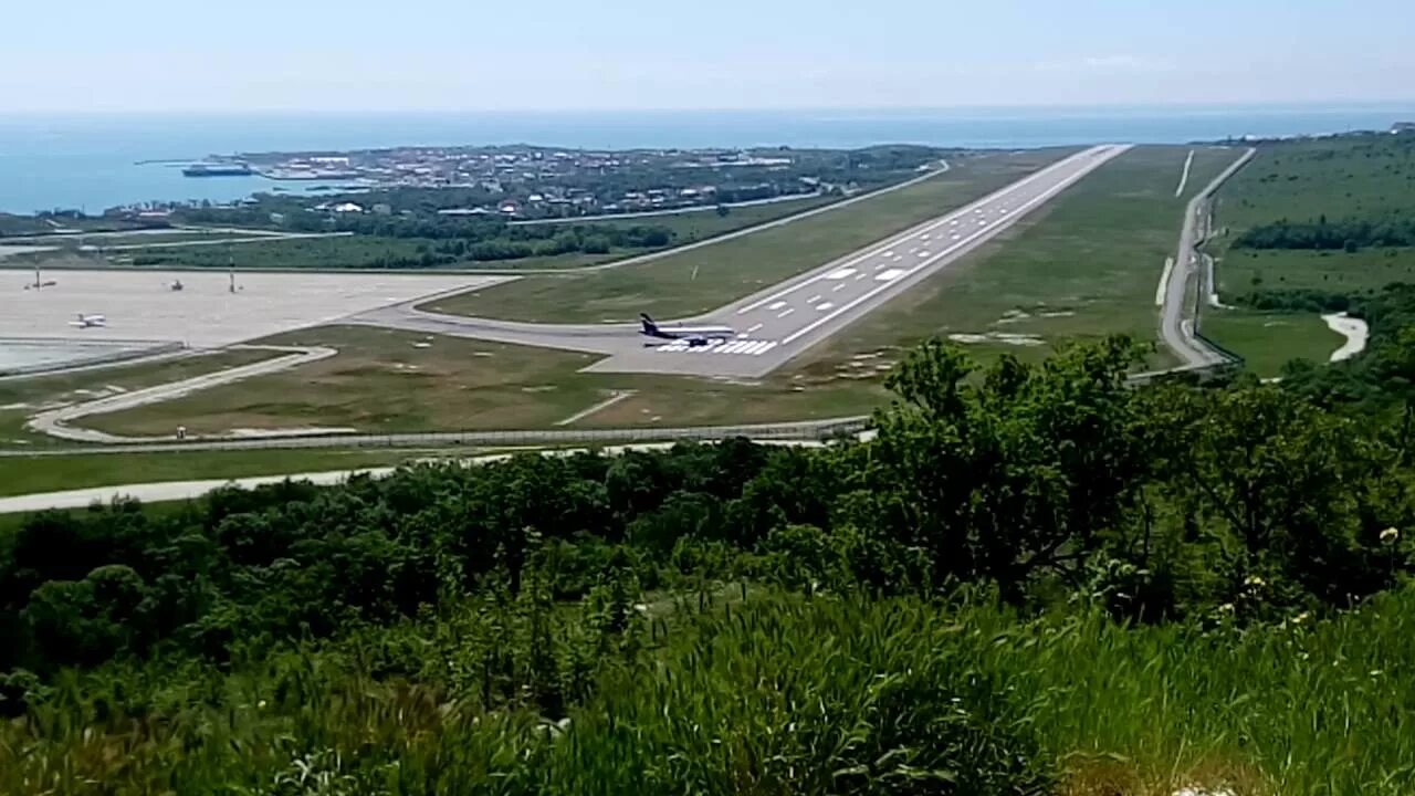 Новороссийск novorossiysk аэропорт. Новороссийский аэропорт. Аэропорт новороссийск. Нахичевань аэропорт. Новороссийский аэропорт.