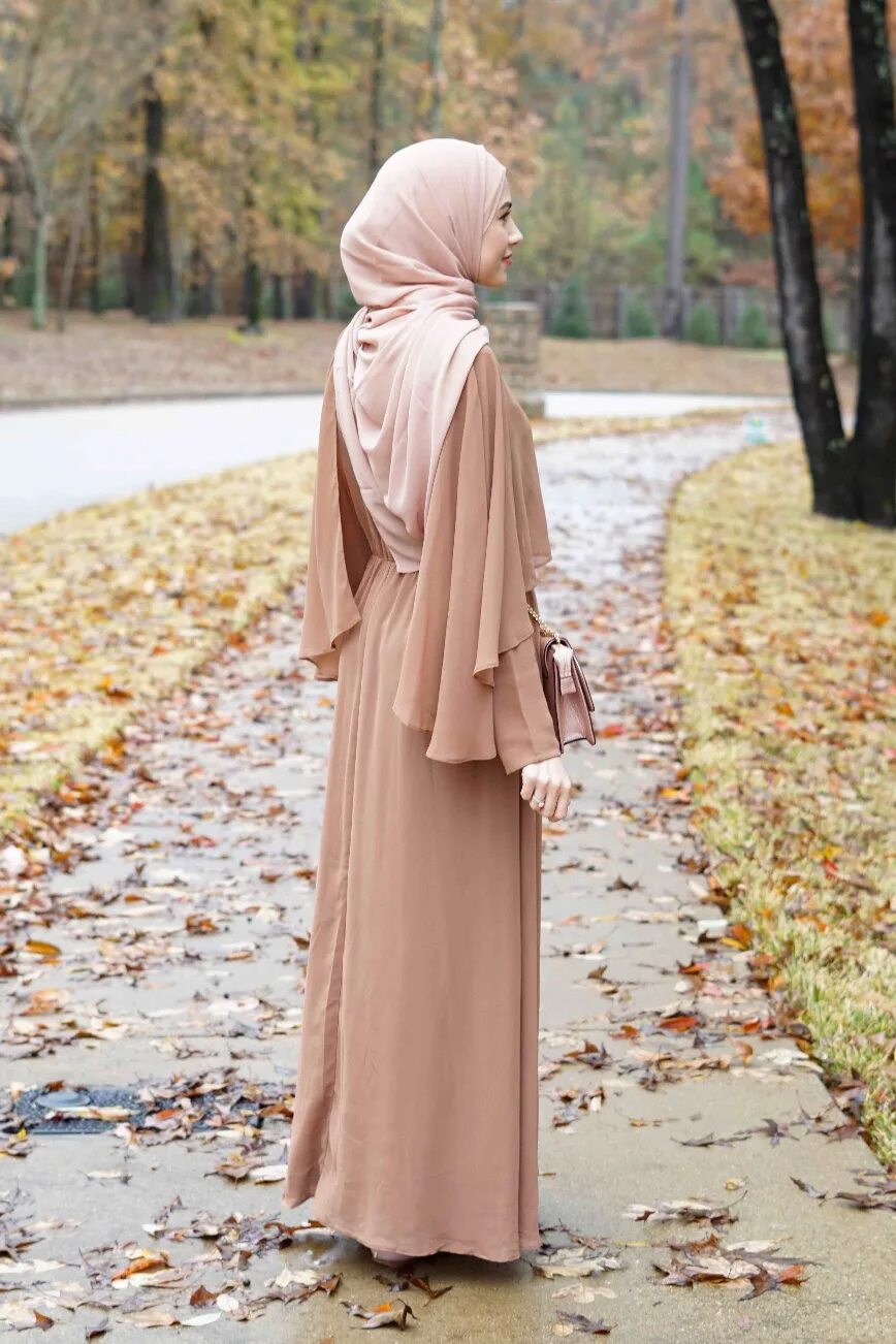 Исламская женская одежда. Мусульманская мода. hijab moda 2025 одежда повседневная.