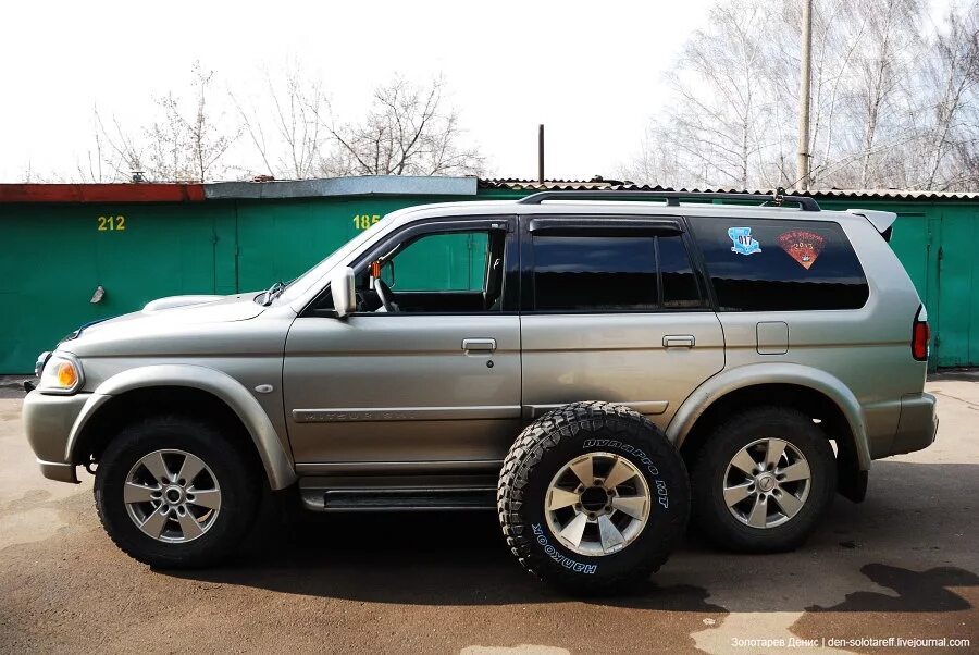 Колеса паджеро спорт 1. Шины 265 75 r16 на Mitsubishi Pajero Sport 1. Паджеро спорт 1 265 75 16. Mitsubishi Pajero 3 265 75 r16. 265/75 На Митсубиси Паджеро 2.