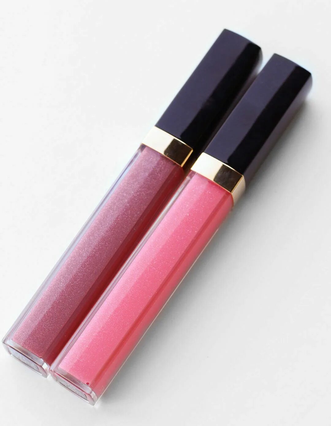 Chanel rouge coco gloss. Шанель блеск для губ 748. Chanel rouge coco gloss 712. Chanel rouge coco gloss 172. Chanel gloss.