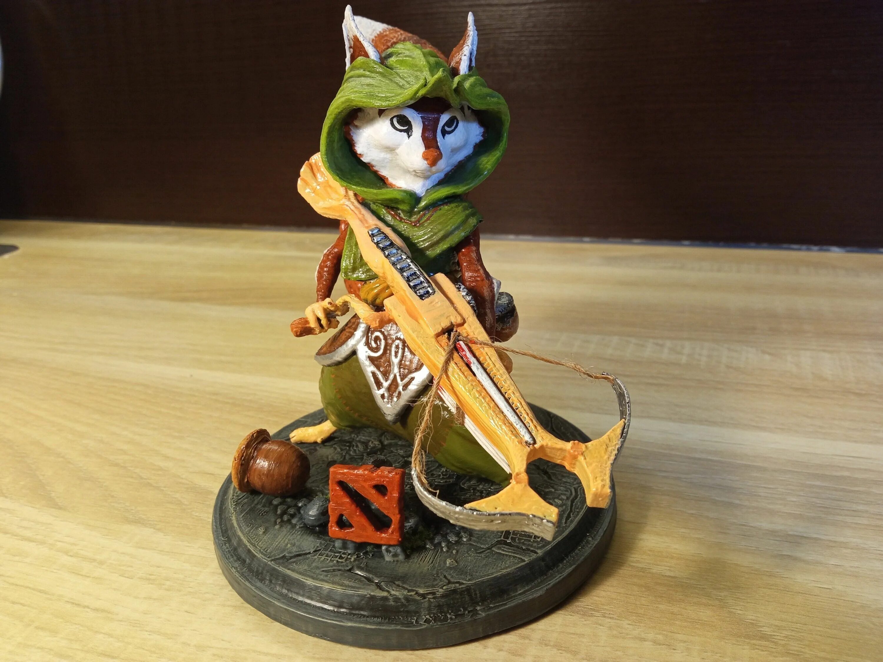D2pt hoodwink. Hoodwink dota 2. худвинк дота 2. статуэтка дота 2. фигурка дота 2 худвинк.