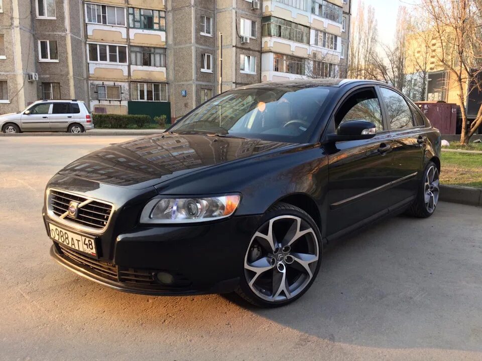 Volvo s40 r18. Volvo s40 r17. Volvo s40 r19. Volvo s40 2007 r18. Купить машину с 40