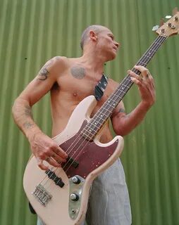 Гитара hot chili peppers