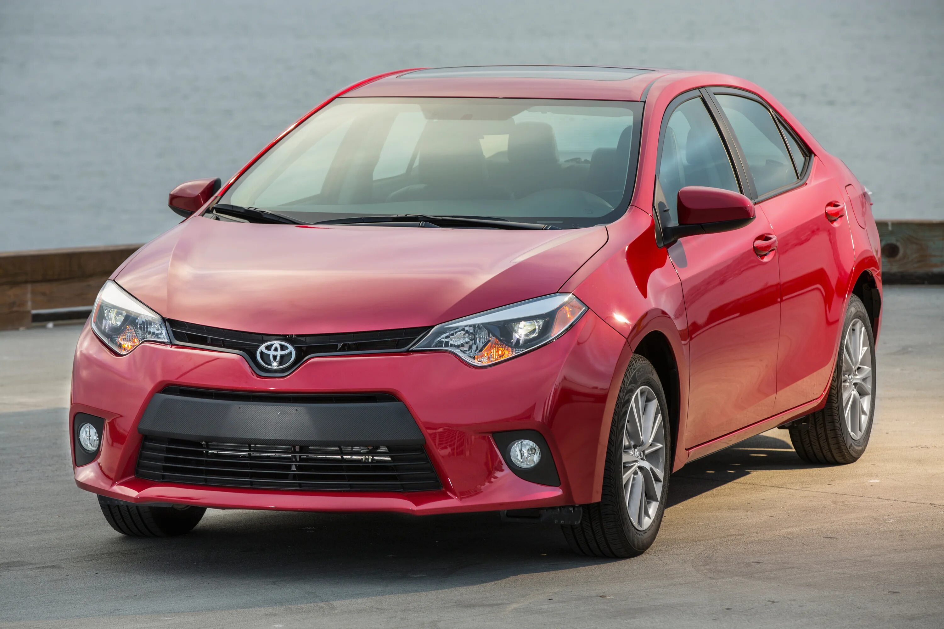 Авто в том купить. Toyota Corolla 2013-2016. Машина Тойота Королла 2015. Toyota Corolla 2016. Toyota Corolla 2015 Red.