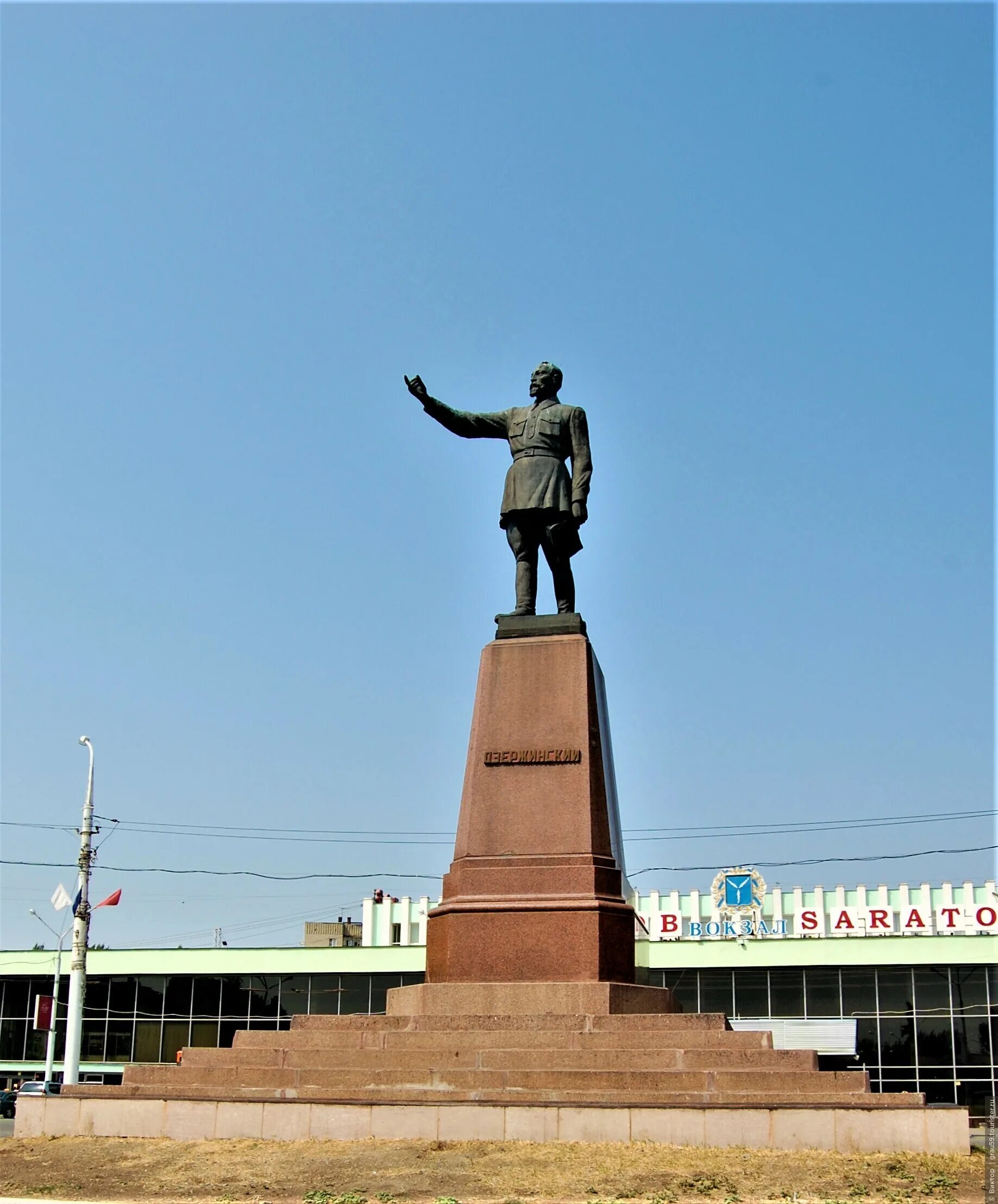 Вавилов николай иванович (1887–1943) в генетике. Сергей воличенко саратов. Белгород привокзальная площадь памятник. Актёры саратовской области список. Памятник чернышевскому в саратове.