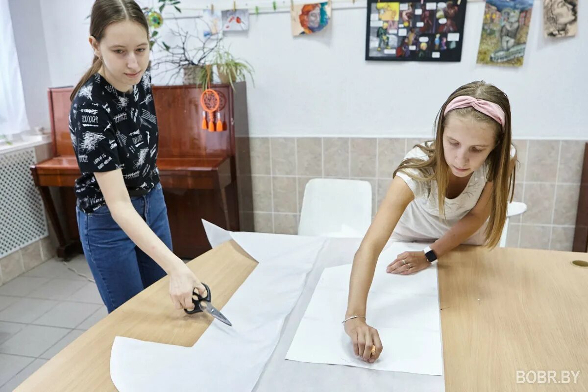 Фиби в стране чудес (2008). Mary elizabeth winstead death proof. Ребенок шепчет на ухо ребенку. Ранняя беременность у подростков. Девочки рассказывают как начали.