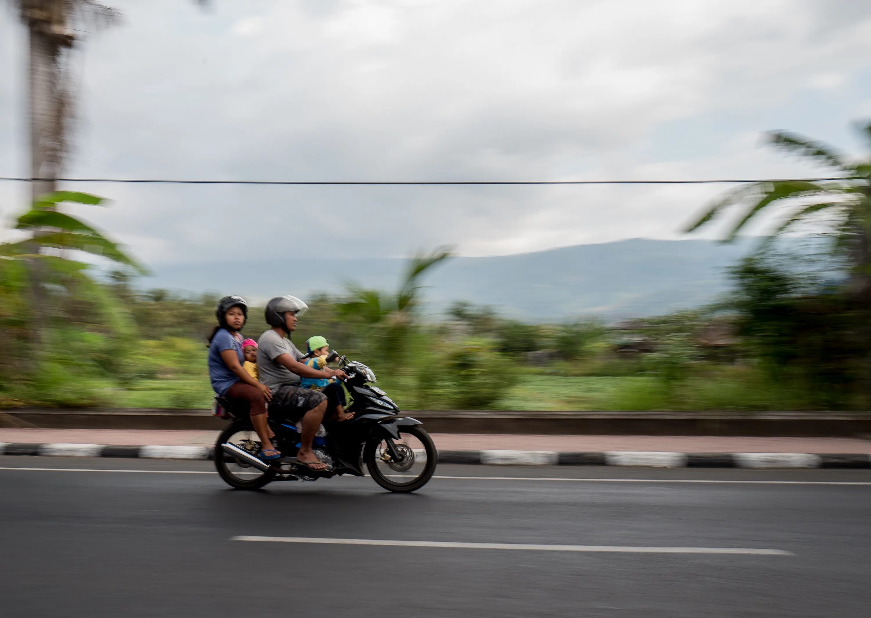 Включи мопед. Байк на Бали. Мотоциклы на Бали. Мотоциклы Азии. Мото в Азии.