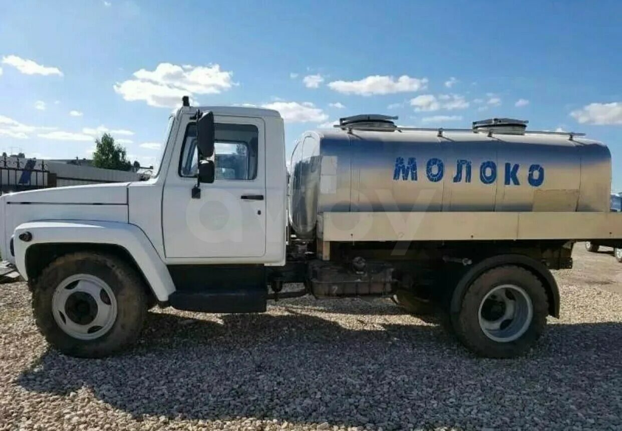 Купить 3309 дизель бу на авито. Молоковоз ГАЗ 3309. ГАЗ 3309 дизель молоковоз. ГАЗ 3307 молоковоз. ГАЗ 3307 молоковоз КМЗ.